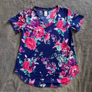 NWOT - Heimish U.S.A Floral V-Neck Tee Shirt - Women’s Medium